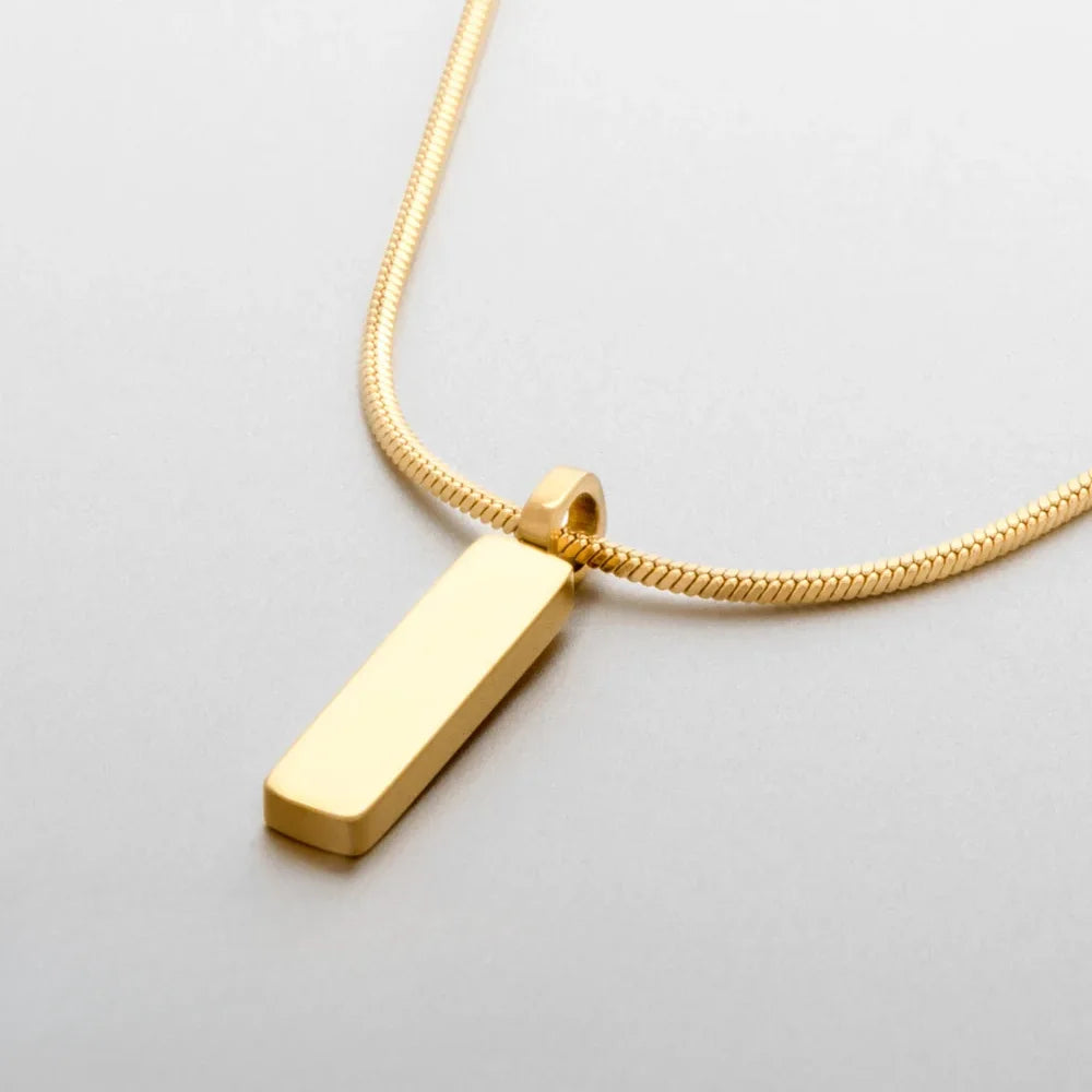 Collier chaîne carrée, pendentif minimaliste